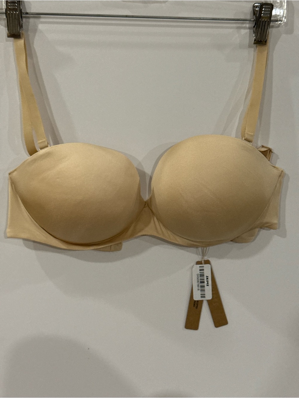 SKIMS Strapless Convertible Bra in Light Nude